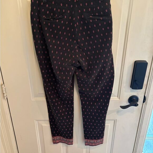 J. Jill Black and Red Patterned Cropped Pants - Picture 4 of 4